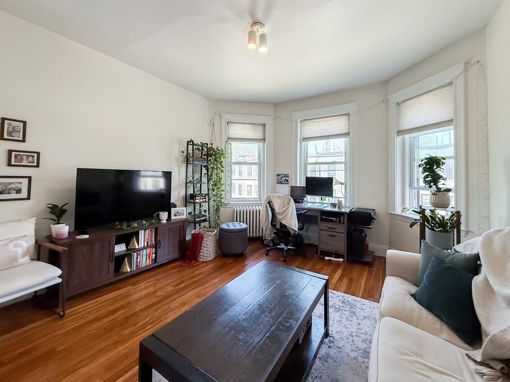 Foto principal - 1568 Commonwealth Ave