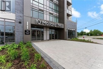 Building Photo - 10 Mallard Trl