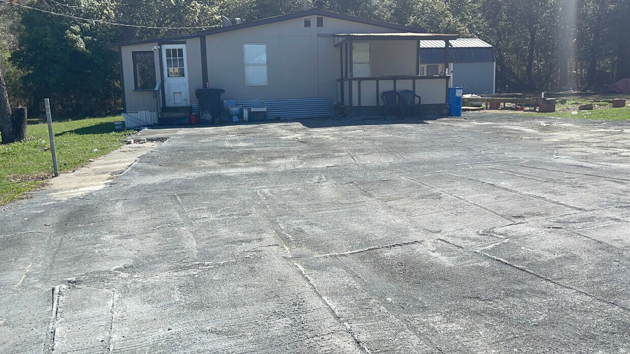 124 Oakdale Dr, Cordova, SC 29039 House Rental in Cordova, SC
