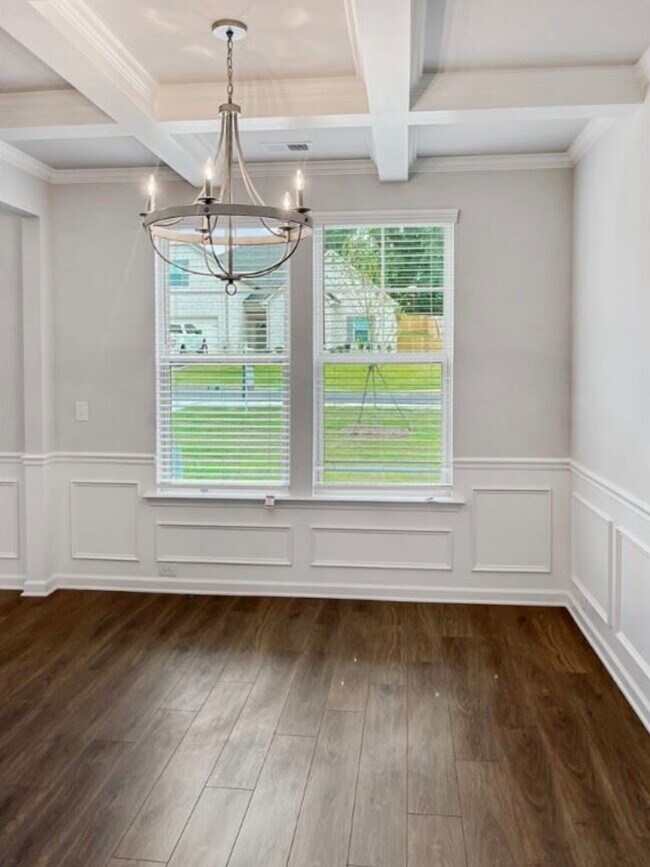 Foto del edificio - 2115 Teale Ln