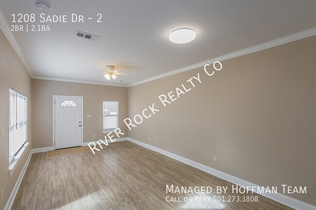Building Photo - 1208 Sadie Dr