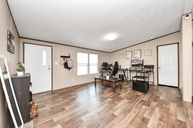 Building Photo - 1416 Rd 5601