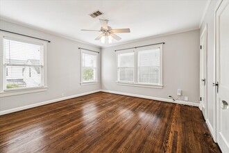 Building Photo - 2315 Swift Blvd