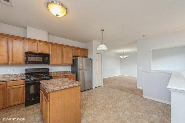 Building Photo - 2243 Concord Dr