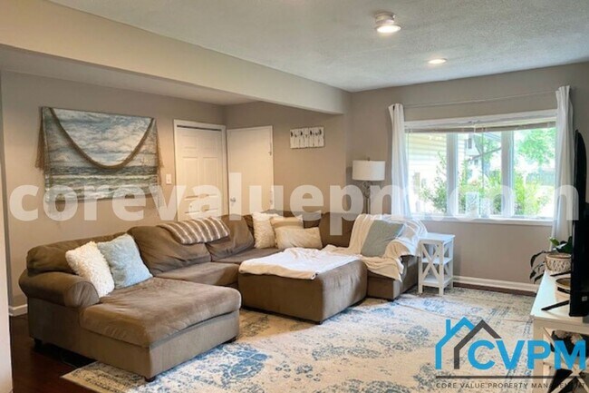 Foto del edificio - 16200 Alderwood Ln