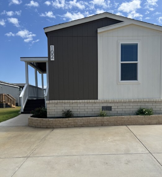 Foto principal - 6105 E McKinney St