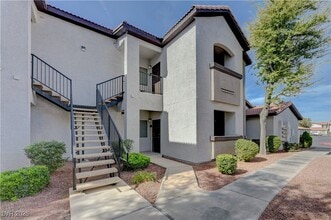 Building Photo - 2615 W Gary Ave