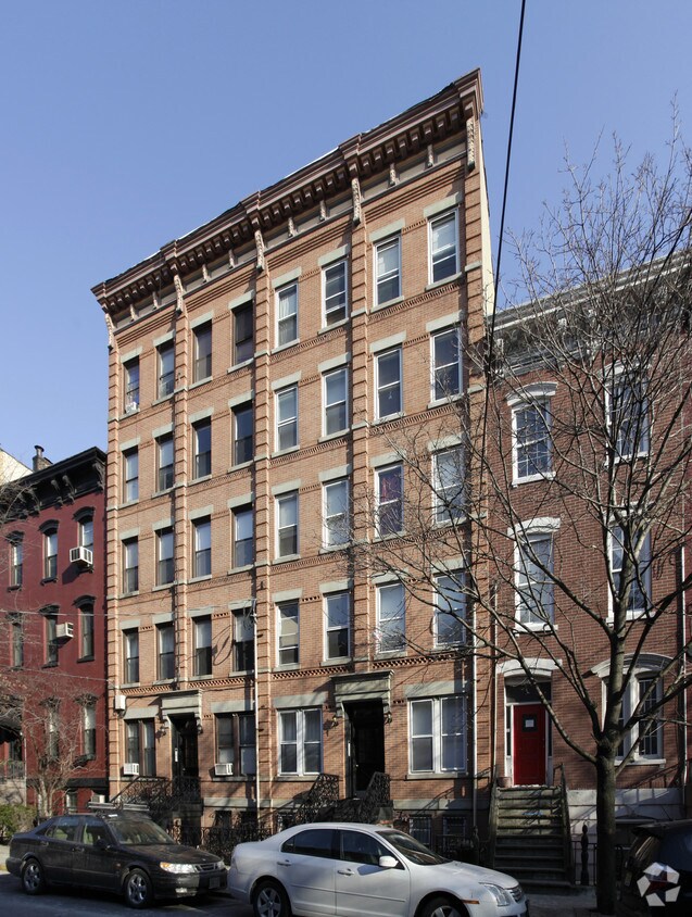 Foto del edificio - 913 Garden St