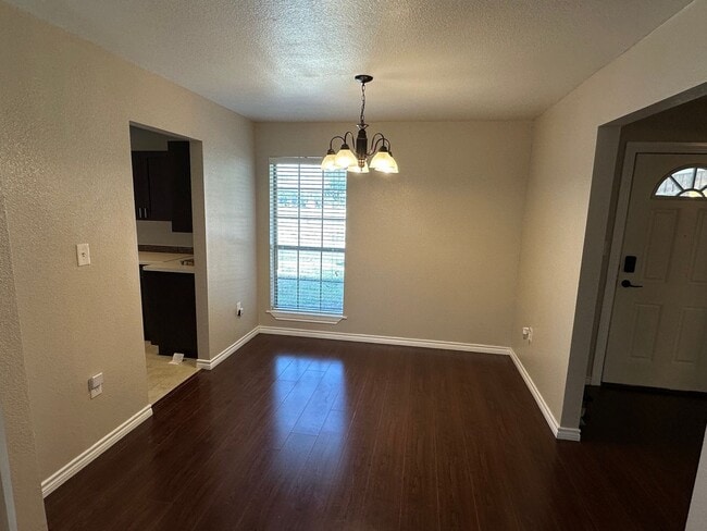 Foto del edificio - 1592 College Pkwy