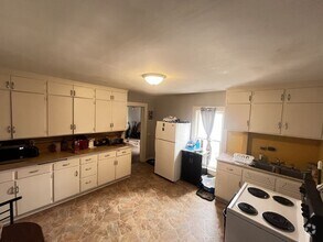 Building Photo - 712 McDonough St