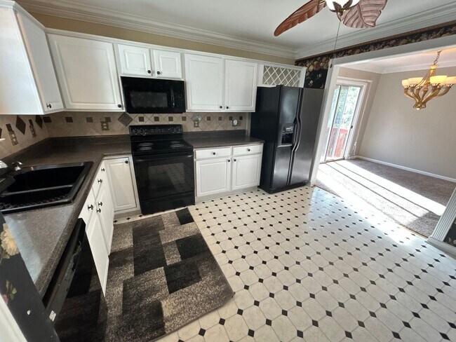 Building Photo - 3 Bedroom | 2.5 Bathroom Raleigh Home with...