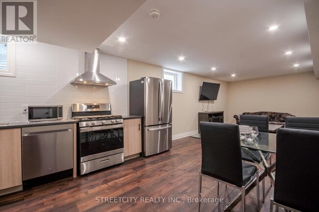 Building Photo - 1253 Howlett Cir