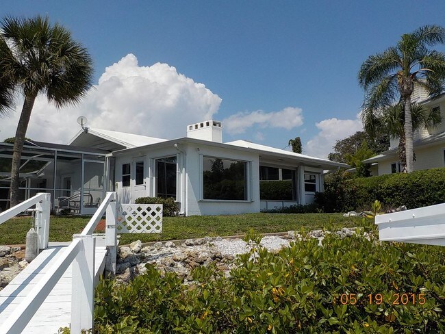 Building Photo - 122 Circuit Rd