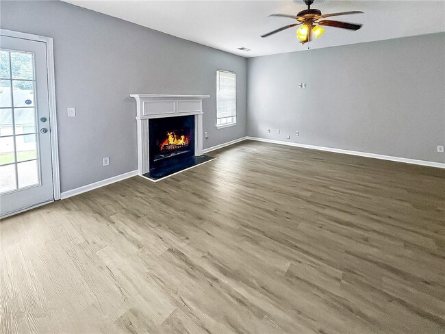 Building Photo - 6256 Village Trace