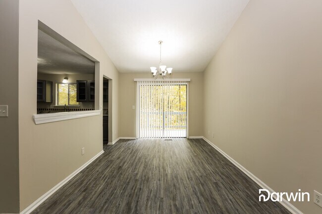 Building Photo - 3481 Riverchase Dr, Decatur, GA 30034