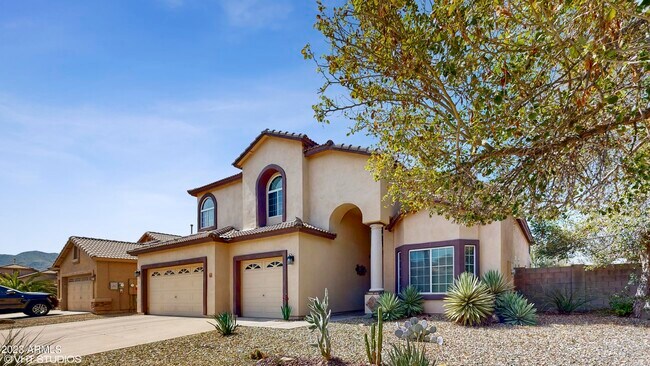 Building Photo - 8812 S 10th Dr