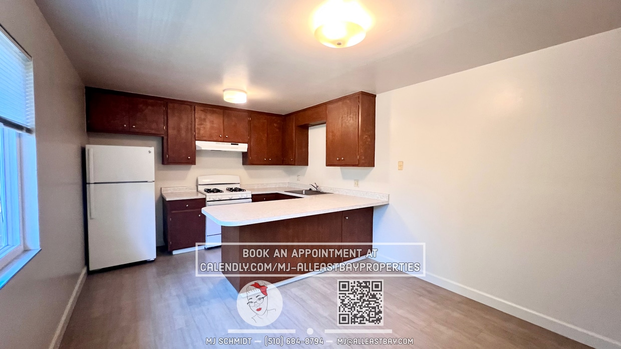 Primary Photo - Spacious top floor 2 bedroom, w/ new carpet & windows, walking distance to Bart