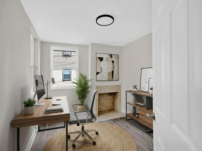 Building Photo - 1214 E Eager St