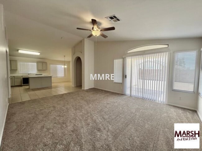 Building Photo - GREAT 3 BEDROOM HOME IN MESA!