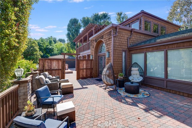 Building Photo - 3300 Palos Verdes Dr E