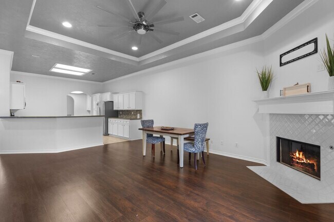 Foto del edificio - 405 Harbor Oaks Dr