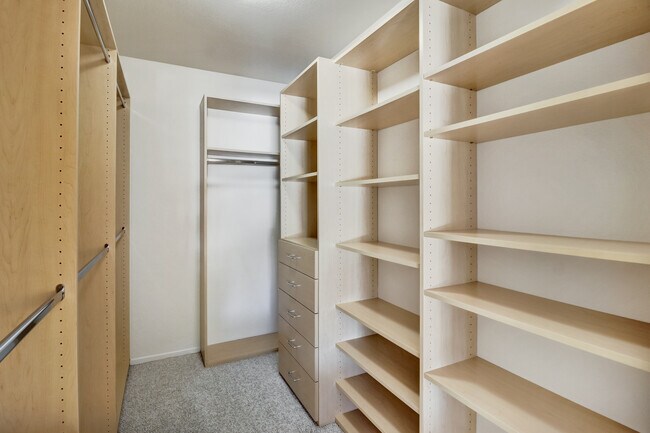 Foto del edificio - 242 Marina Lakes Dr