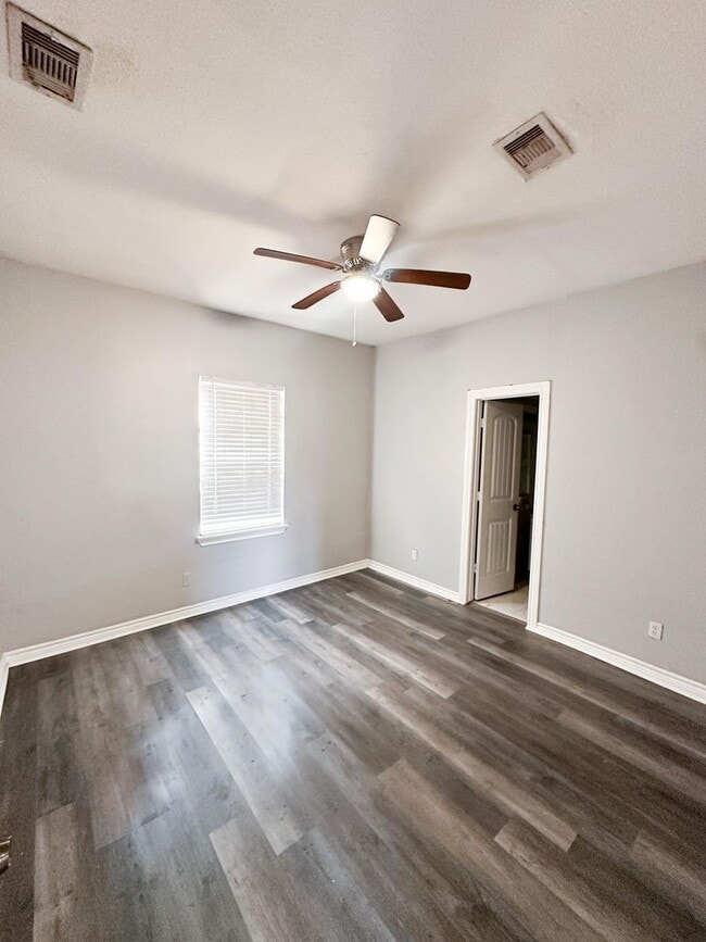 Building Photo - 2522 Rosalie St