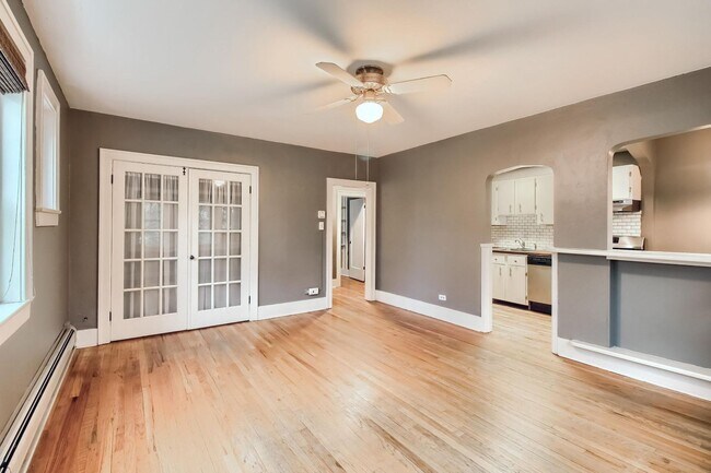 Foto del edificio - 1275 N Clarkson St
