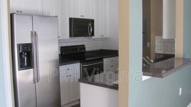 Building Photo - 1080 Gamston Ln