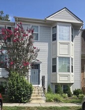 Building Photo - 6157 Green Hollow Ct