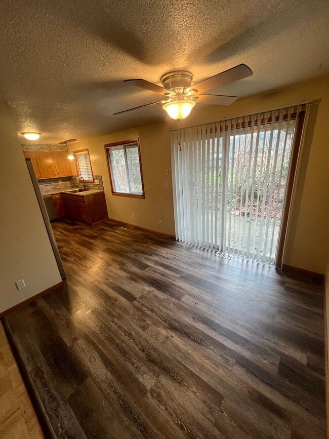 Foto del edificio - A great connection make all the difference!