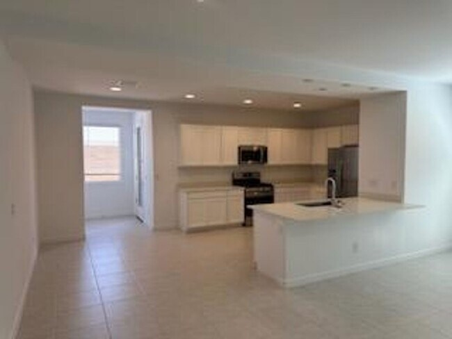 Foto del edificio - 24687 N 170th Dr