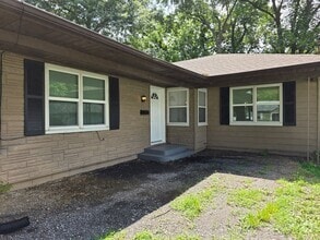 Building Photo - 641 N 38th St