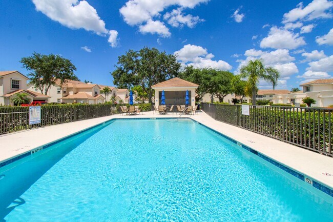 Building Photo - CALLING ALL BOATERS ** MANATEE WATCHERS ** WATERFRONT 2 BEDROOM\2 BATH FURNISHED FIRST FLOOR COND...