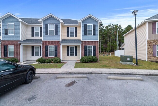 Foto del edificio - 131 Glen Cannon Drive