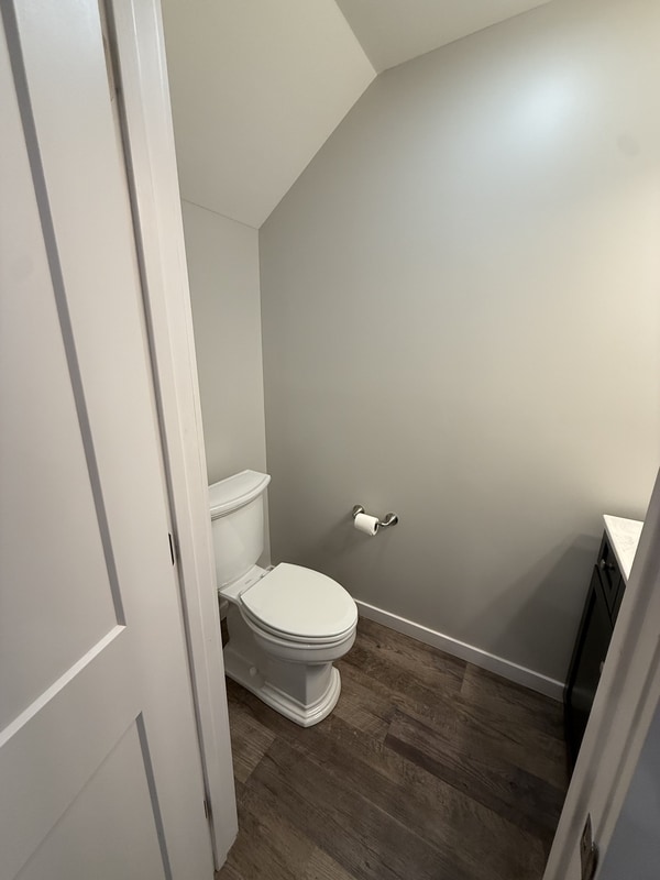 Foto del edificio - 408 Creekview Dr