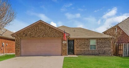 Building Photo - 8616 Silverbell Ln