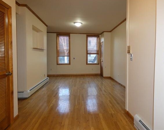 Building Photo - 931 Park Ave
