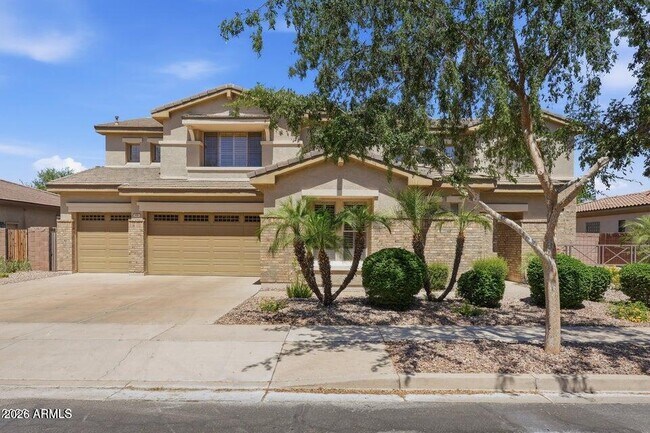 Building Photo - 900 W Macaw Dr
