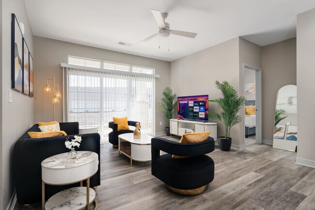 Building Photo - 5825 Sunset Wy