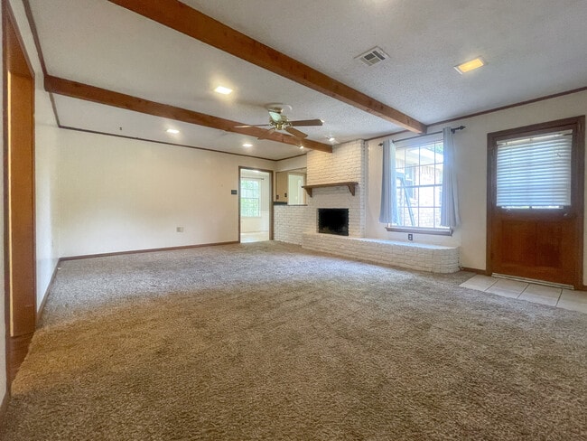 Building Photo - 9515 Stony Point Dr