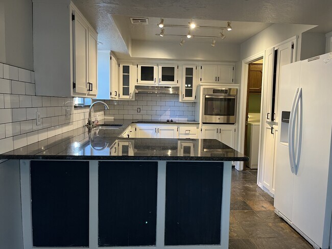Foto del edificio - 1313 Brookhaven Dr