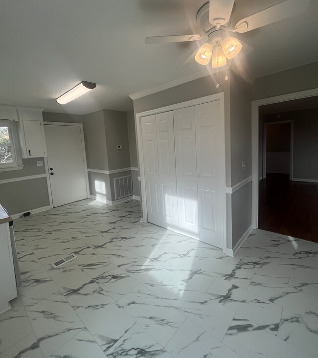 Foto del edificio - 310 Hammett Bridge Rd