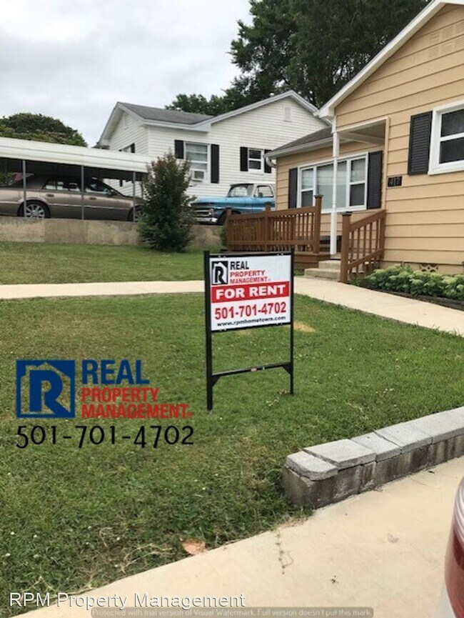 Foto del edificio - 3 br, 1 bath House - 417 Woodlawn Ave