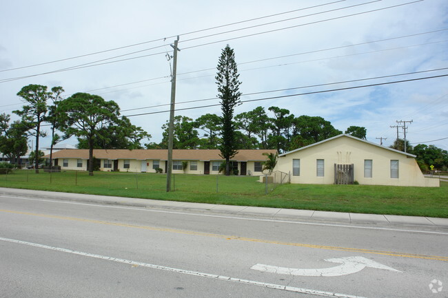 Building Photo - Toney Penna Apartments