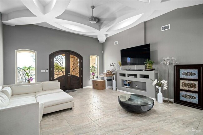 Building Photo - 35 West St