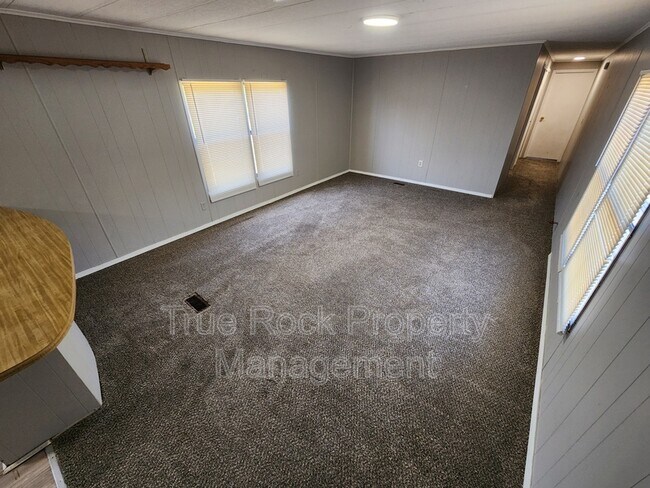 Foto del edificio - 10639 County Rd 3600