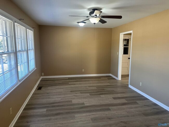 Building Photo - 4109 Nelson Dr NW