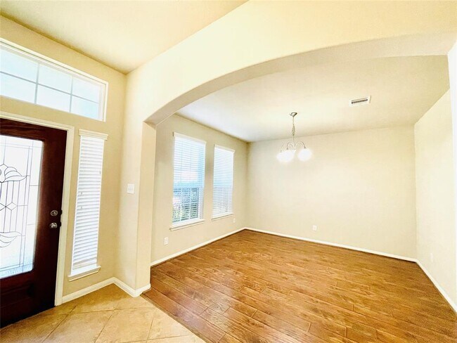 Foto del edificio - 24814 Colonial Maple Dr