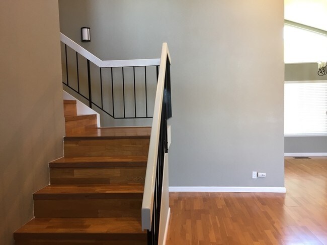 Building Photo - 1514 Partridge Dr